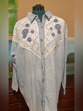 Vintage Bonjour Western Light Wash Denim Button-Up Shirt with Lace Yoke & Floral